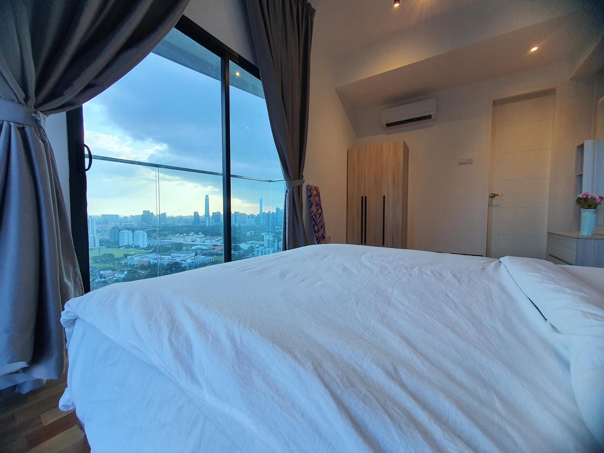 Reizz Residence By Luxury Suites Куала-Лумпур Экстерьер фото