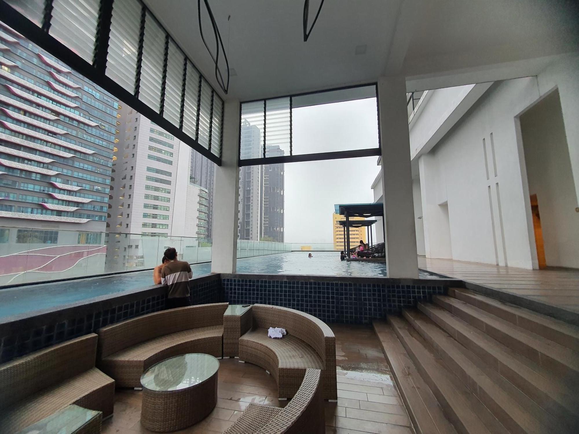 Reizz Residence By Luxury Suites Куала-Лумпур Экстерьер фото
